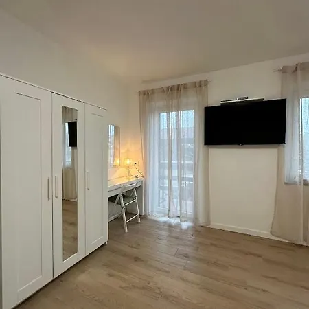 Residenza Alloro Tatil Evi